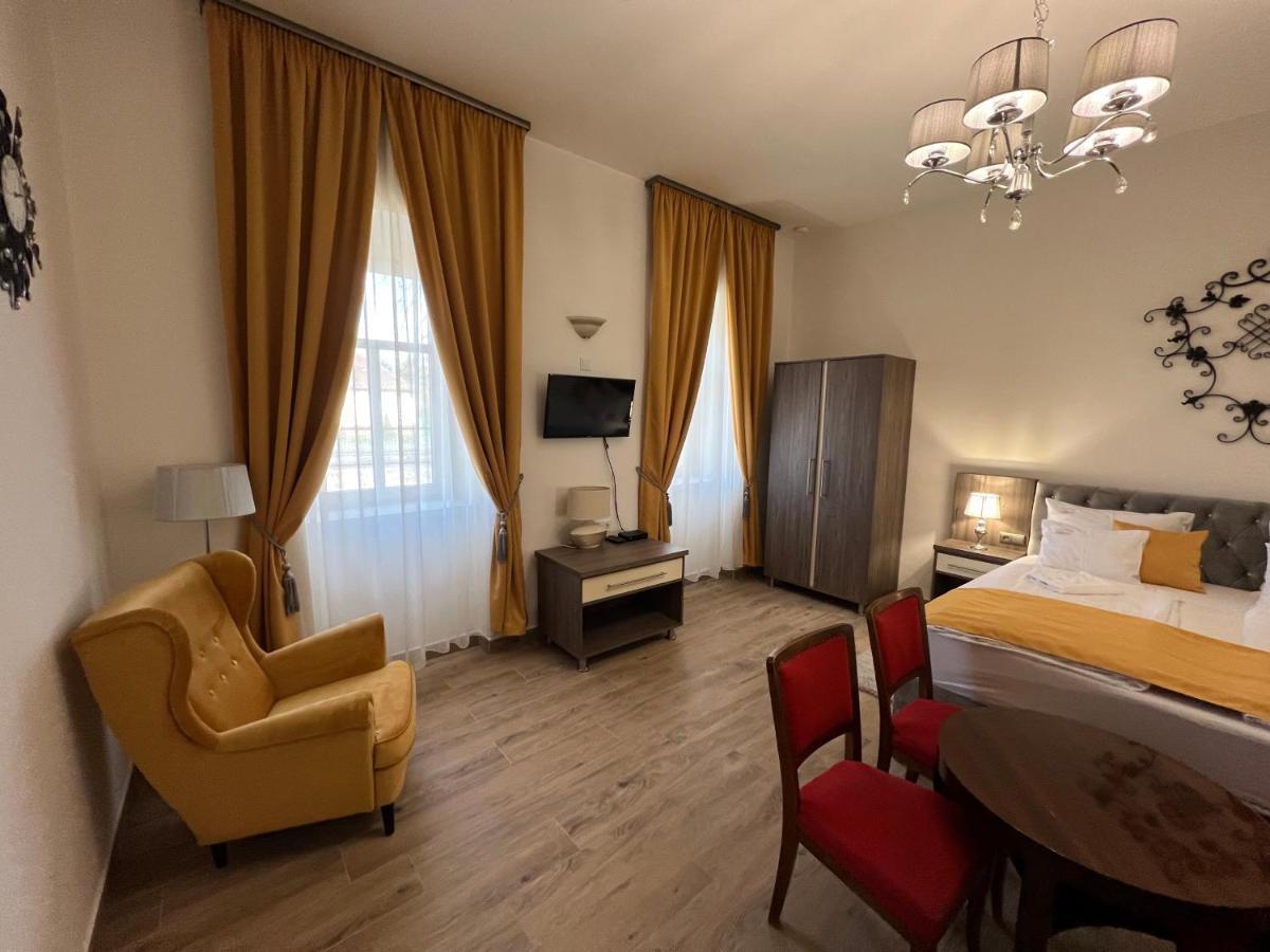 Kuria Vendeghaz Hotell Poroszló Eksteriør bilde